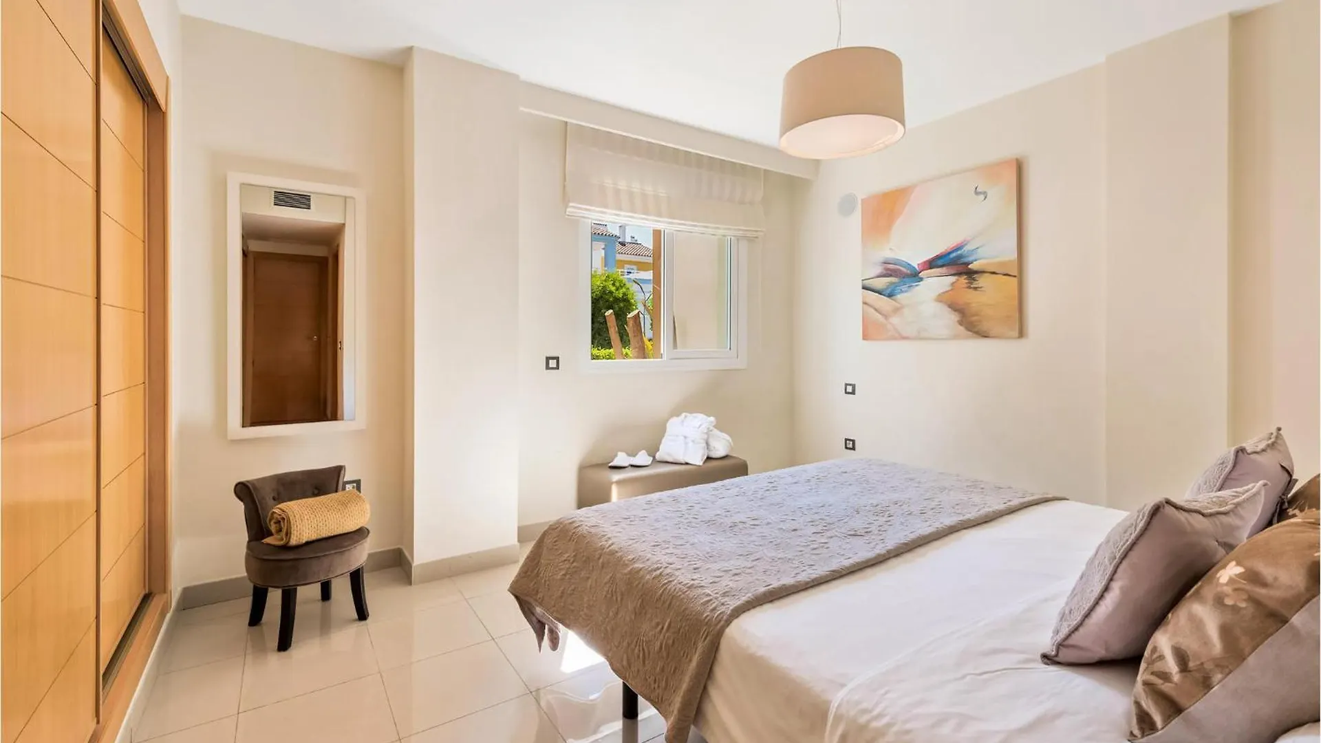 Beautiful Home In Estepona With Wifi 0*,  Spanien