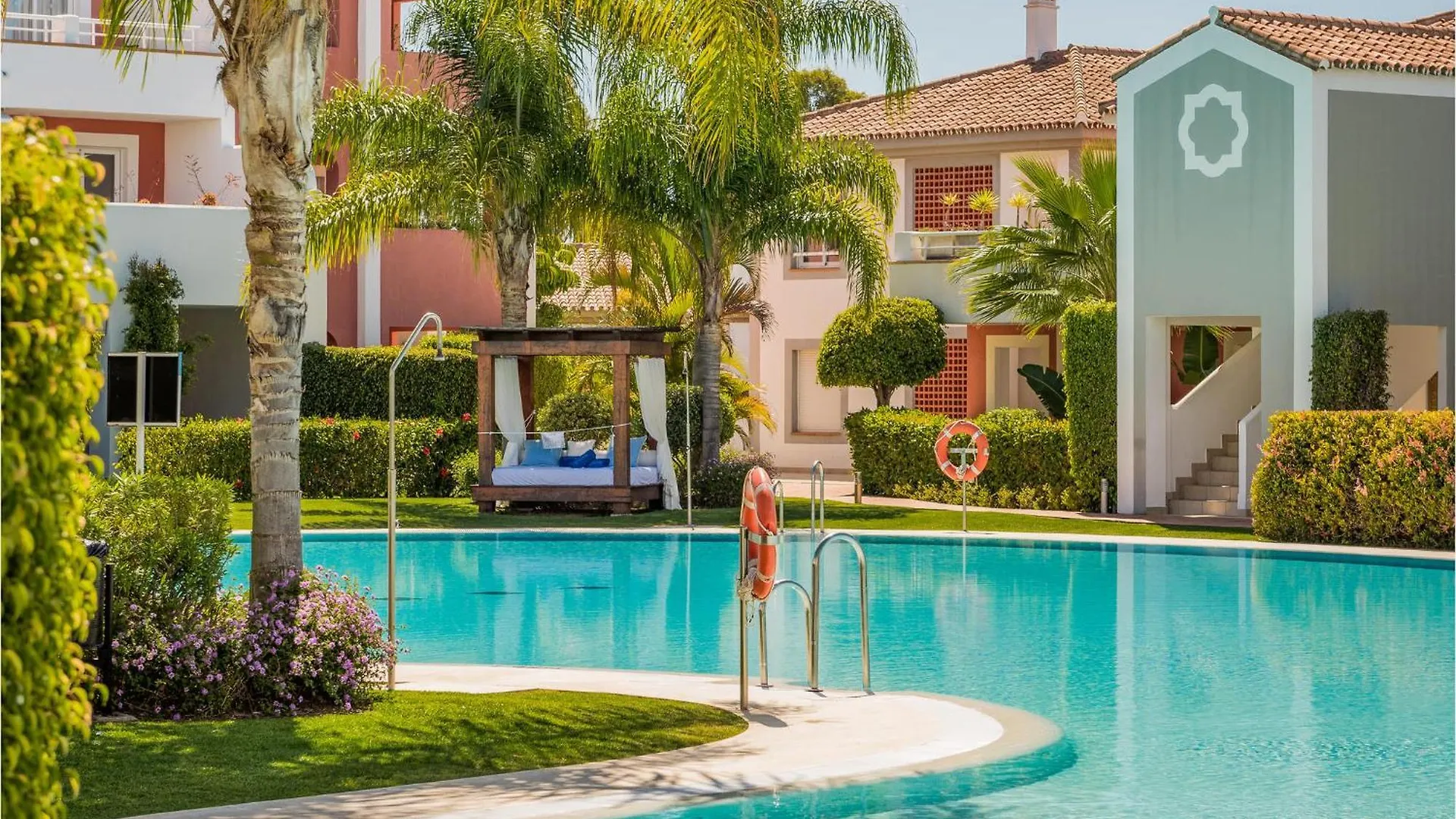 Beautiful Home In Estepona With Wifi